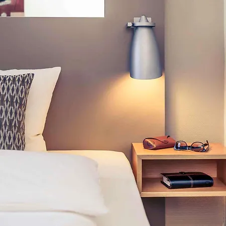 מלון Mercure Nord 4*