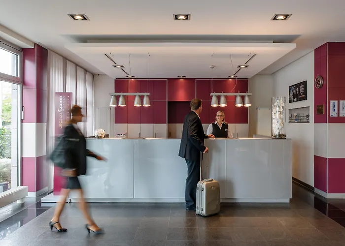 מלון Mercure Nord 4*