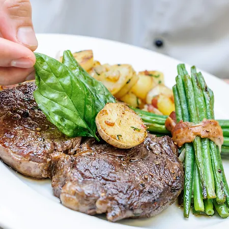 ميركور سيتي نور 4*