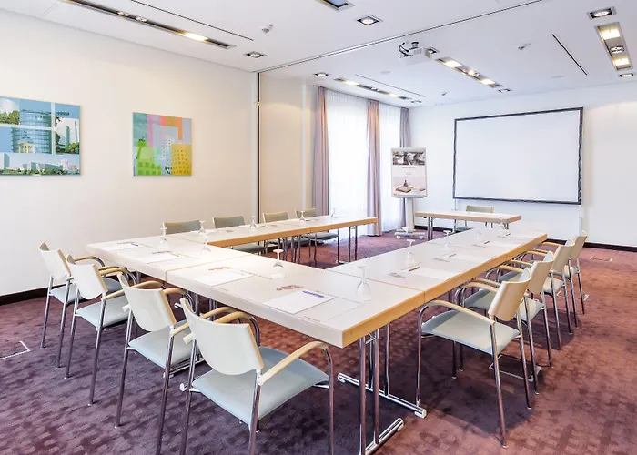 Отель Mercure Nord 4*