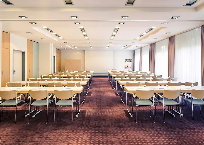 Отель Mercure Nord 4*