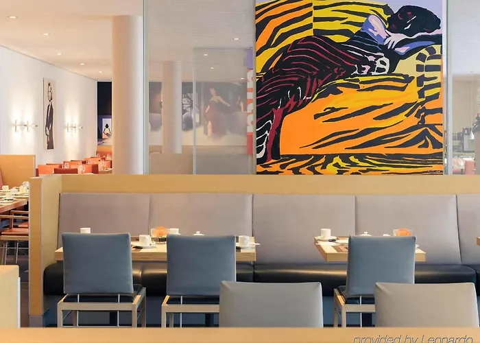 ميركور سيتي نور فندق